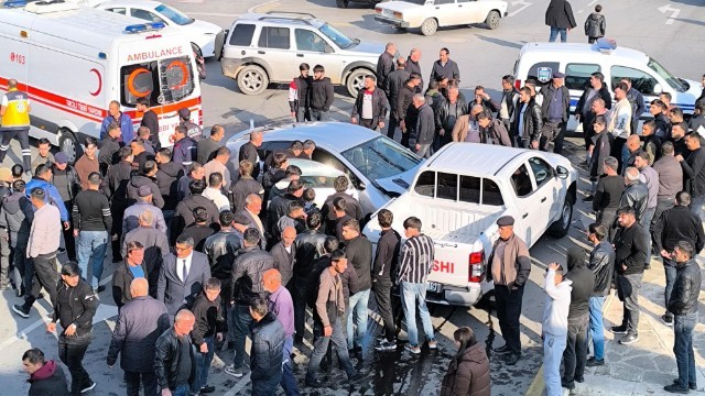 Naxçıvanda "Mitsubishi" və "Toyota" toqquşdu -FOTO